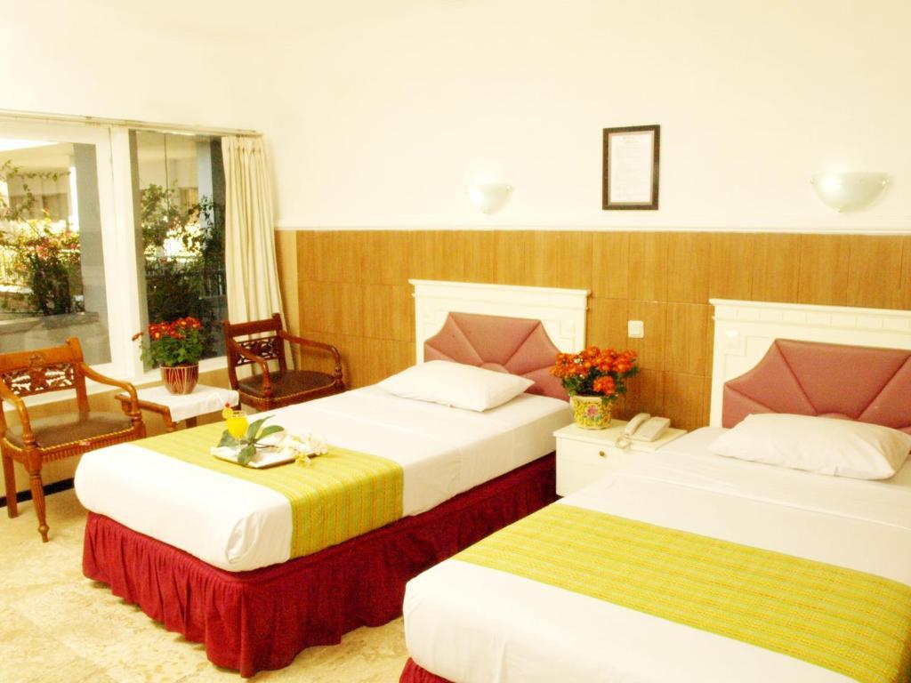 Hotel Tanjung Emas Surabaya Bagian luar foto